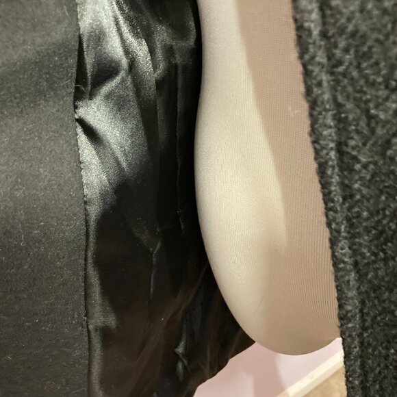 Kenneth Cole Wool Blend Boucle Jacket, EUC, Size 6 - Picture 5 of 16